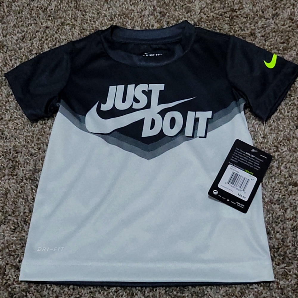 Nike toddler shirt